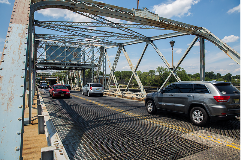Kingsland Ave Bridge.PNG